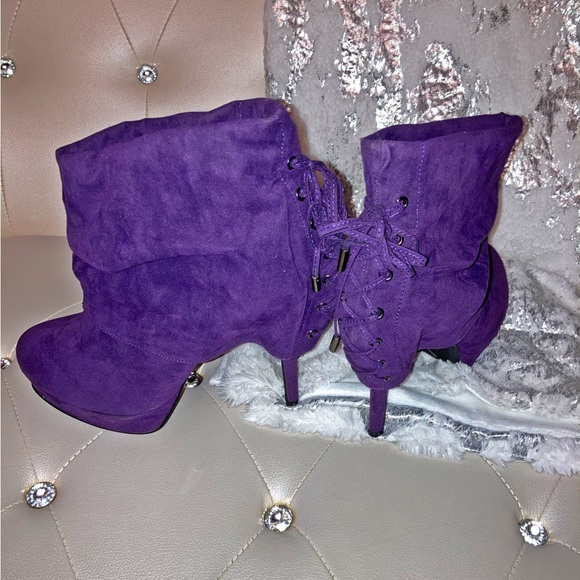 NEW Colin Stuart Purple Faux Suede Corset Back Platform Ankle Boots Size 11B - Picture 2 of 14